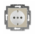 Розетка Levit скрытой установки с заземлением со шторками 16А кофе макиато / белый 2CHH203457A6018 ABB