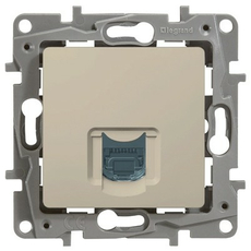 Розетка RJ45 компьютерная Etika информационная cat.5e UTP бежевый 672341 Legrand