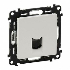 Розетка RJ45 компьютерная Valena LIFE скрытой установки cat.5е UTP с лицевой панелью белый 753440 Legrand