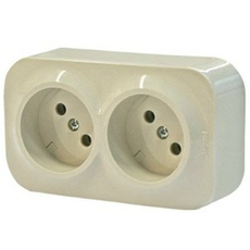 Розетка двухместная 2К 16А без шторок открытой установки бежевый Quteo 782242 Legrand