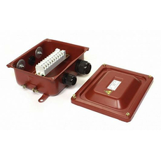 Коробка с зажимами наборными КЗНС-08 с пластмассовыми сальниками У2 IP54 zeta30315 ЗЭТАРУС