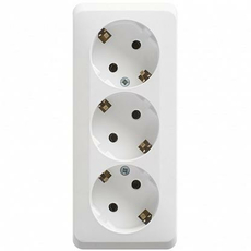 Розетка тройная ЭТЮД открытой установки с заземлением без шторок белый 6А 250В PA16-011B Schneider Electric