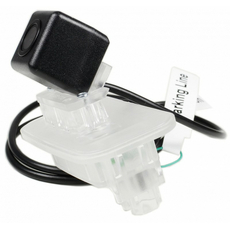 Камера заднего вида для Toyota Camry VIII (2017+) SWAT VDC-211