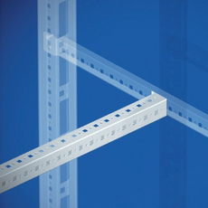 CQE Рейка поперечная 600 мм 4шт DKC R5TFE600