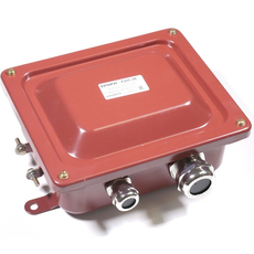 Коробка с зажимами наборными КЗНС-08 с латунными сальниками УХЛ1,5 IP65 zeta30314 ЗЭТА ЗЭТАРУС