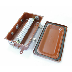 Коробка с зажимами наборными КЗНС-16 с латунными сальниками УХЛ1,5 IP65 zeta30316 ЗЭТА ЗЭТАРУС