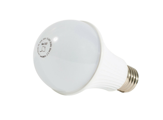 Лампа энергосберегающая светодиодная со встроенным литий-ионным аккумулятором Бастион Лампа энергосберегающая светодиодная со встроенным литий-ионным аккумулятором Бастион