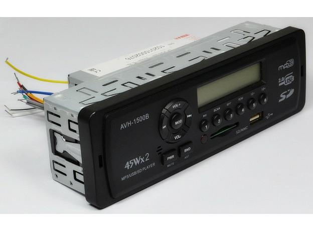 USB/SD-магнитола ACES AVH-1500B