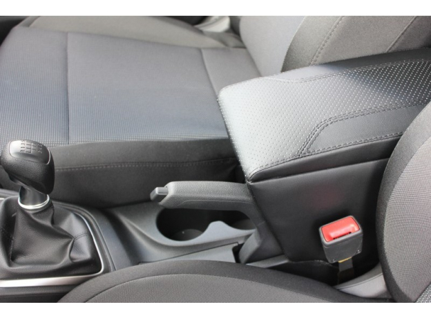 Подлокотник Hyundai Solaris с 2017 с перфорированной вставкой