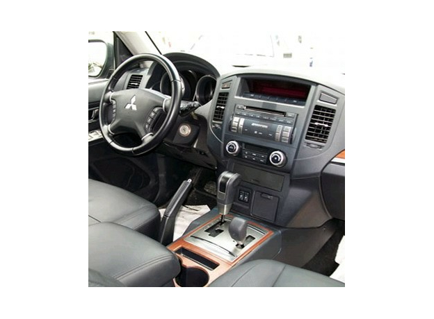 Переходная рамка Mitsubishi Pajero IV RMS-N01