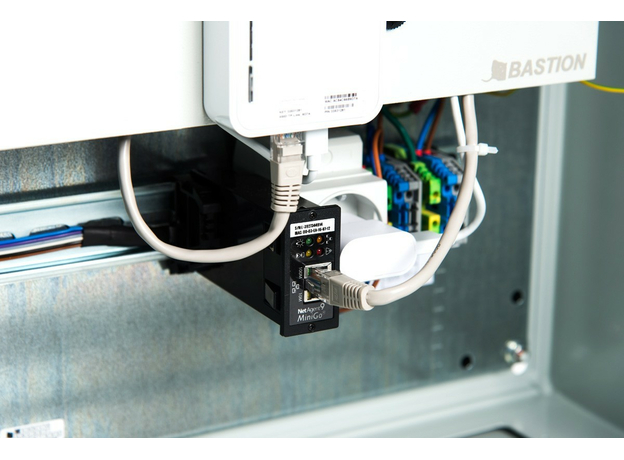 Уличный ИБП SKAT SMART UPS-1000 IP65 SNMP Wi-Fi