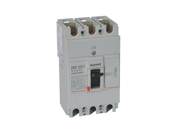 Выключатель автоматический DRX125 трехполюсный 80А 10кА 027255 Legrand