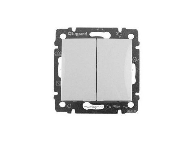 Выключатель двухклавишный Valena скрытой установки IP20 белый 774405 Legrand Выключатель двухклавишный Valena скрытой установки IP20 белый 774405 Legrand