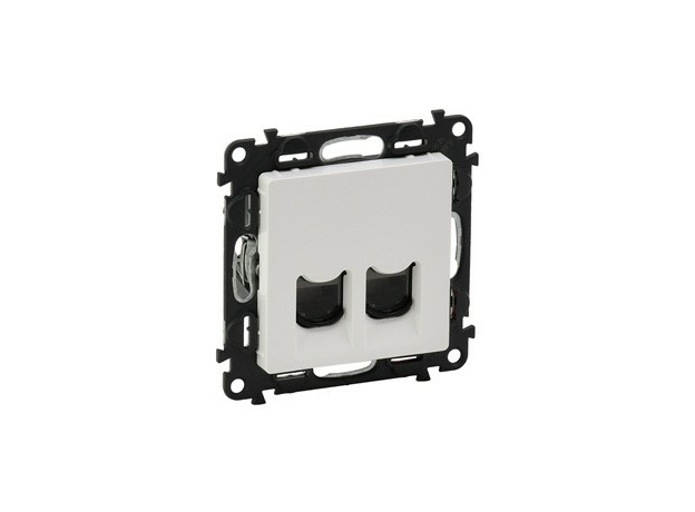 Розетка RJ45+RJ45 компьютерная Valena LIFE скрытой установки cat.5е UTP с лицевой панелью белый 753441 Legrand