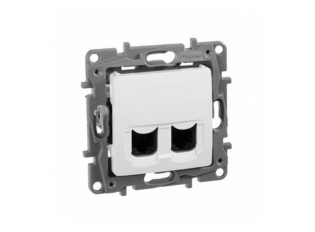 Розетка RJ45+RJ45 компьютерная Etika информационная cat.5e UTP белый 672255 Legrand Розетка RJ45+RJ45 компьютерная Etika информационная cat.5e UTP белый 672255 Legrand