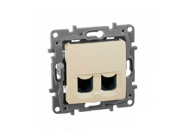 Розетка RJ45+RJ45 компьютерная Etika информационная cat.5e UTP бежевый 672355 Legrand