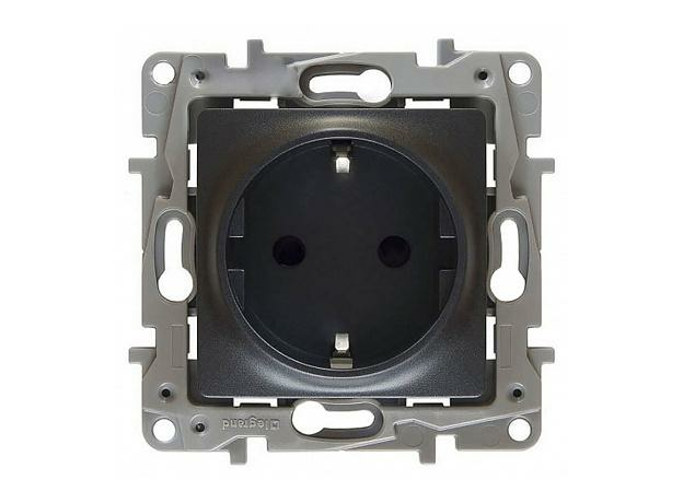 Etika антрацит Розетка 1-ая 16А со шторками с ЗК 672622 уп.20шт Legrand