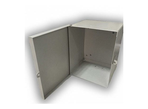 Щит монтажный навесной под автомат АП IP31 (205х155х125)