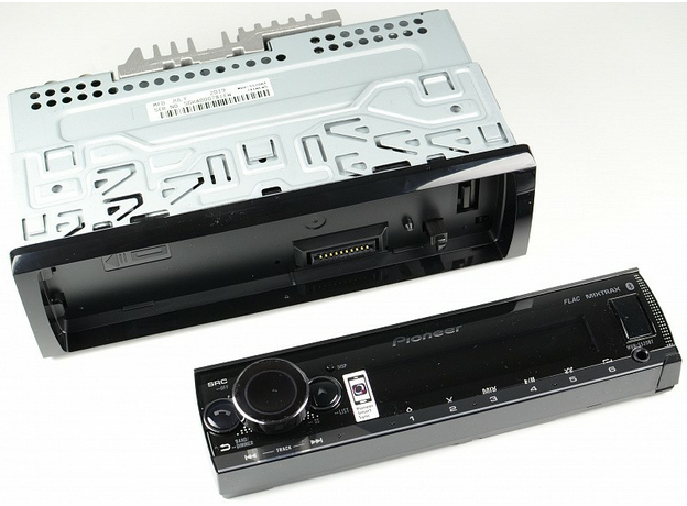 USB-магнитола Pioneer MVH-S520BT