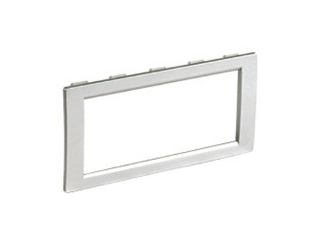 Рамка универсальная VIVA на 4 модуля белый F00013 DKC