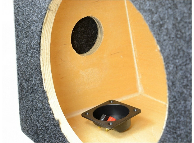 Короб под сабвуфер 10" (28 л, с фазоинвертором)