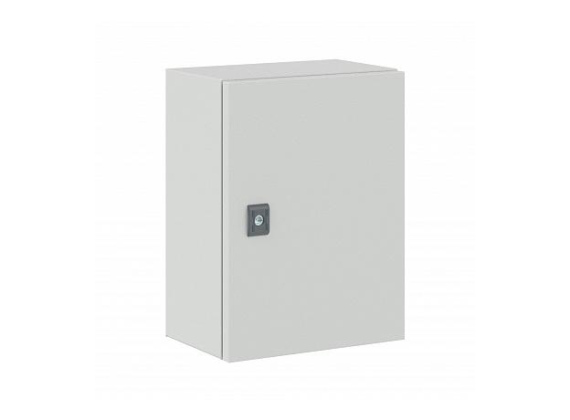 Корпус сварной навесной серии ST с монтажной платой Размер: 400 x 300 x 200 мм IP66 код R5ST0432 DKC