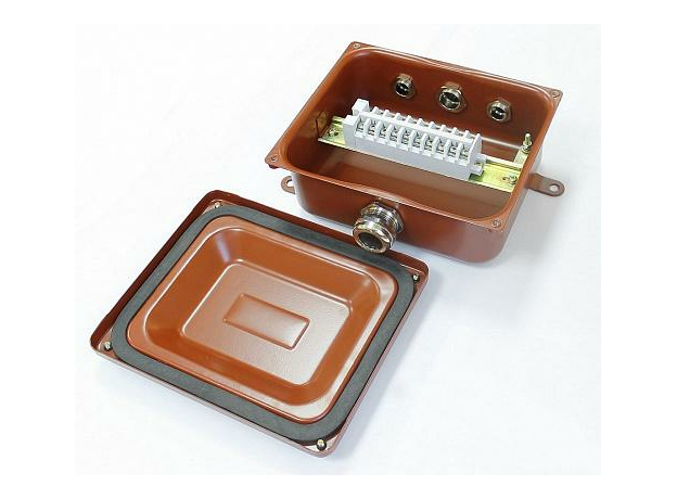 Коробка соединительная КС-10 с латунными сальниками УХЛ1,5 IP65 zeta30335 ЗЭТА ЗЭТАРУС Коробка соединительная КС-10 с латунными сальниками УХЛ1,5 IP65 zeta30335 ЗЭТА ЗЭТАРУС