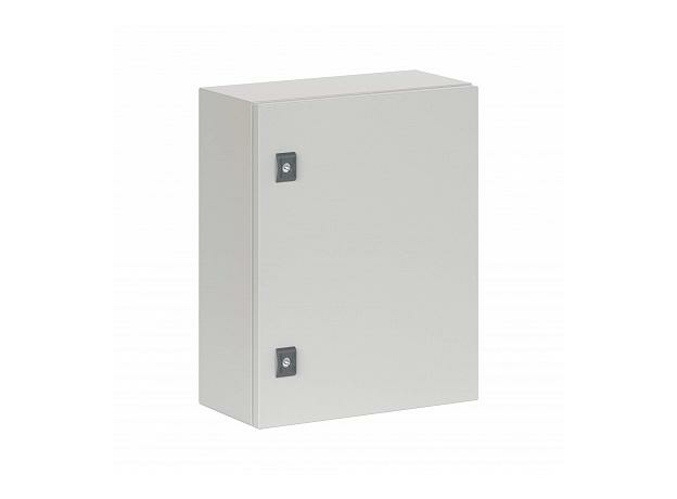 Корпус сварной навесной серии ST с монтажной платой Размер: 500 x 400 x 200 мм IP66 код R5ST0542 DKC