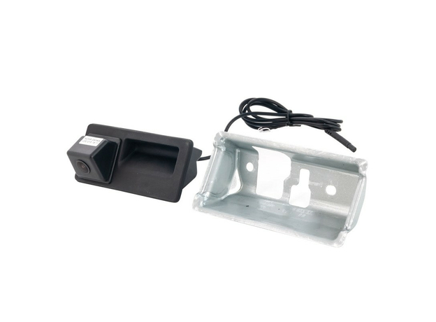 Камера заднего вида для VW Teramont (17+), Tiguan II (16+), Touran III в ручку (INTRO VDC-069)