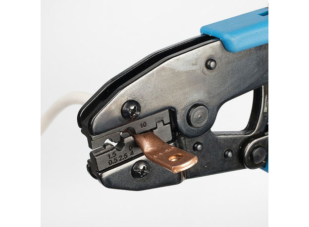 Пресс-клещи набор CTВ+4 с набором номерных матриц КВТ 75909