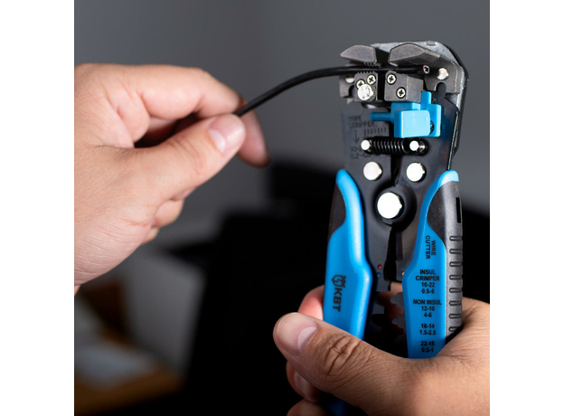 Инструмент для снятия изоляции (0.05-10 мм) и обжима наконечников (0.5-6 мм) WS-04А КВТ 61668