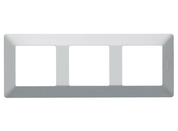 Legrand Valena LIFE Рамка 3 поста алюминий универсальная