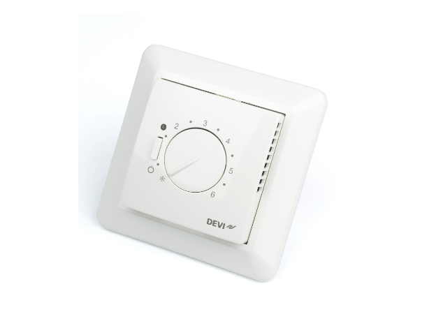 Терморегулятор электронный DEVIreg 530 16А для теплого пола DEVI 140F1030 Терморегулятор электронный DEVIreg 530 16А для теплого пола DEVI 140F1030