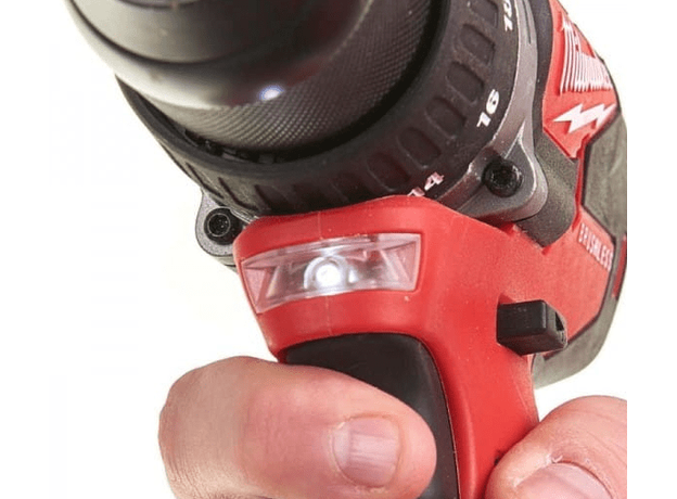 Аккумуляторная ударная дрель-шуруповерт M18CBLPD-422c Milwaukee 4933472116