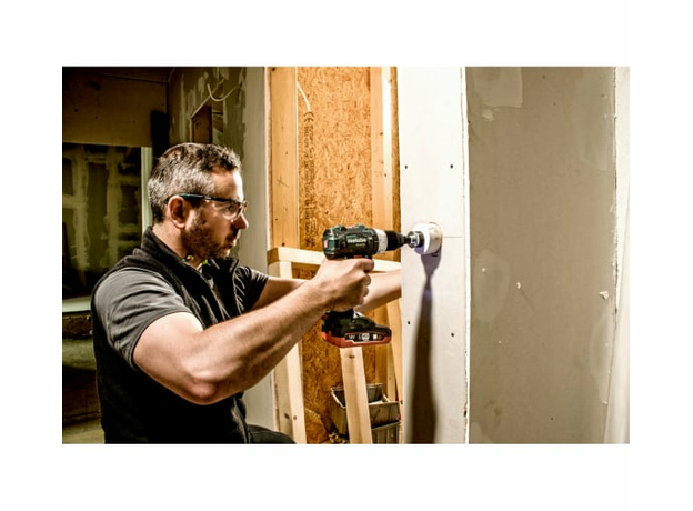 Дрель-шуруповерт аккумуляторный BS 18 LT BL 18В, 75Нм,2x4.0 Ач LiHD,metaBOX Metabo 602325800