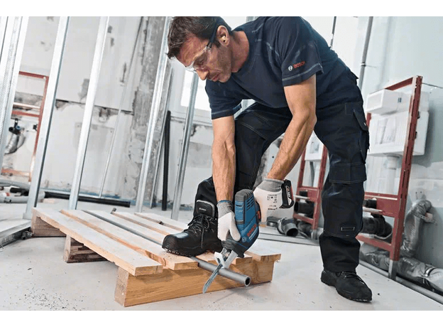 Пила сабельная аккумуляторная Li-ion 18 В GSA 18 V-LI C (0.601.6A5.002) BOSCH