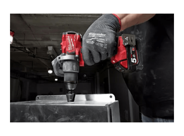 Дрель-шуруповерт аккумуляторная M18 FDD2-502X FUEL (Li-Ion5Ач) Milwaukee 4933464267