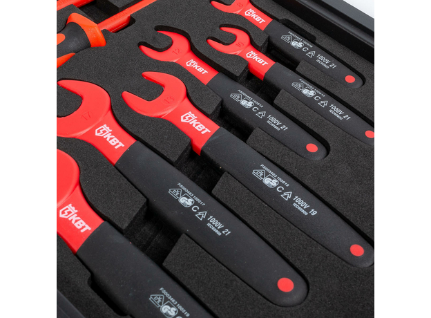 Набор диэлектрического инструмента НИИ-11 КВТ 65186