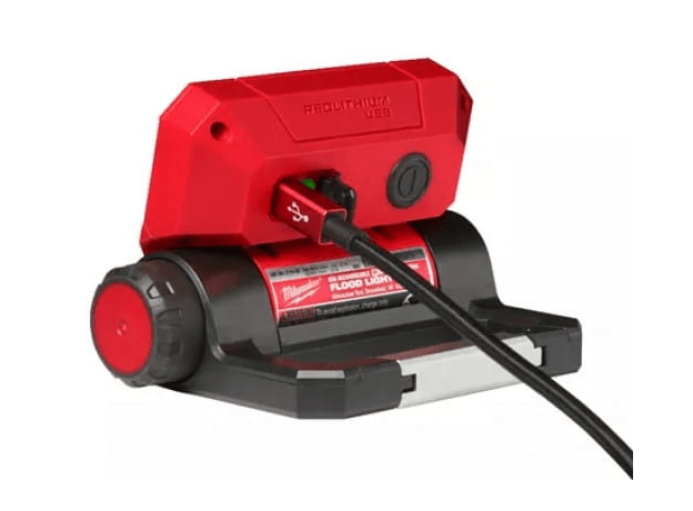 Фонарь аккумуляторный MILWAUKEE L4 FFL-201 USB