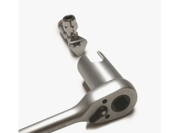 Приспособление для монтажа угловых вентилей Brinko 992772